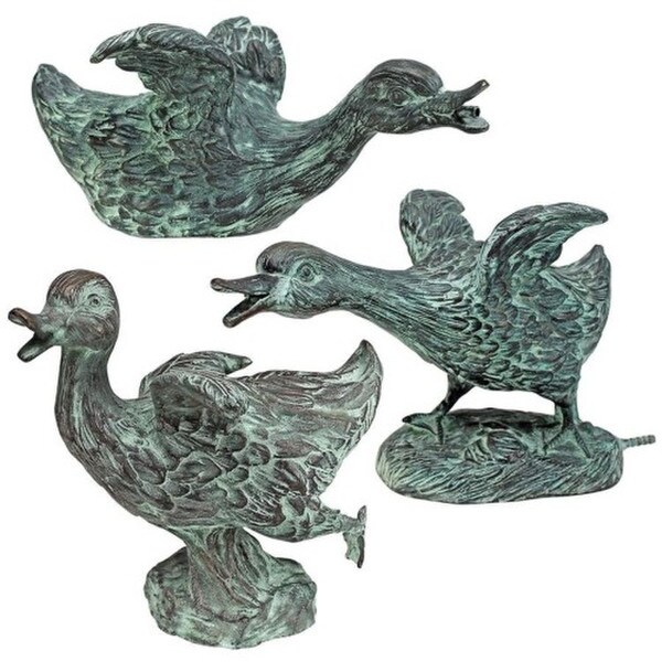 Three Ducks piped for water statues made of bronze trio sculptures